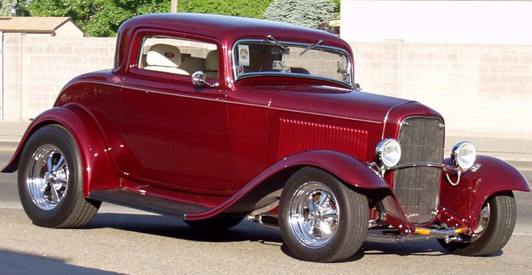 32 Ford Chopped 3W Coupe