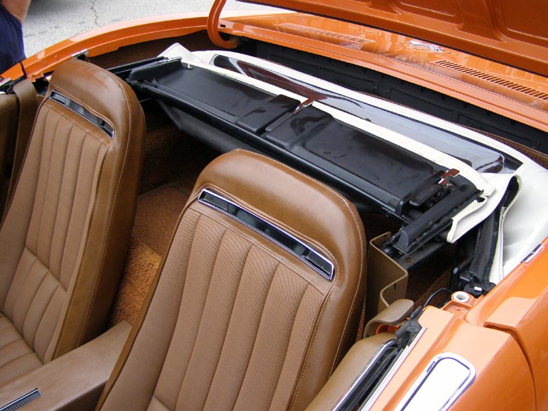 72 Corvette Roadster Detail