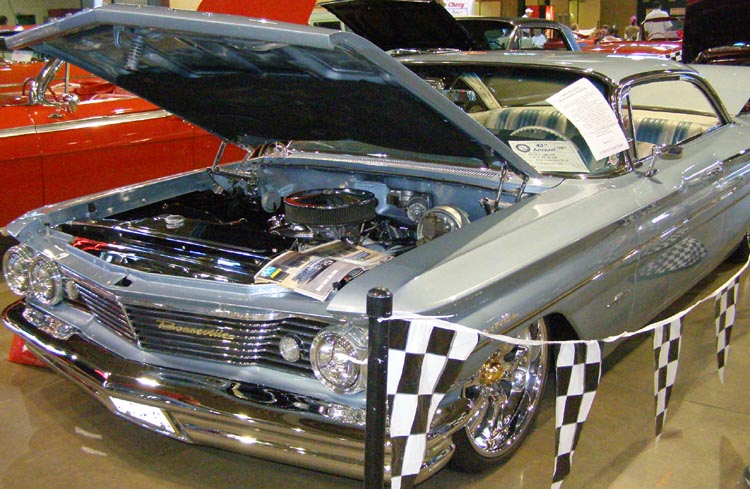 60 Pontiac Bonneville 2dr Hardtop
